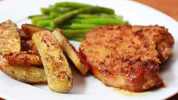Read more about the article Fried Maple Pork Chops
