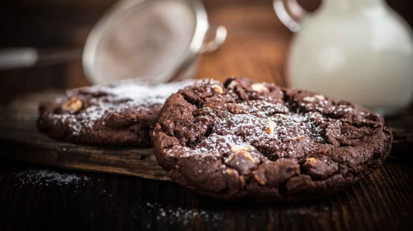 Read more about the article Black Bean Chocolate Peanut Butter Cookies